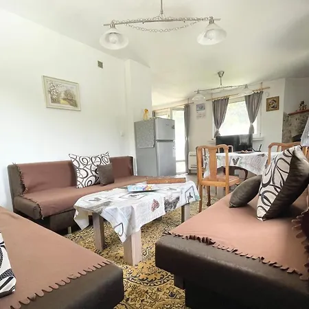 замък никола Tatil Evi