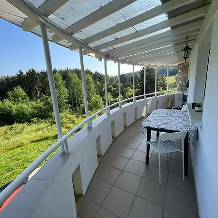 Ferienhaus замък никола Shtarkelovo Gnezdo