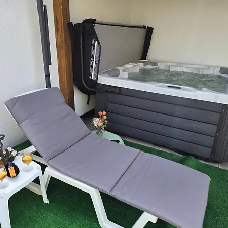 замък никола * Shtarkelovo Gnezdo