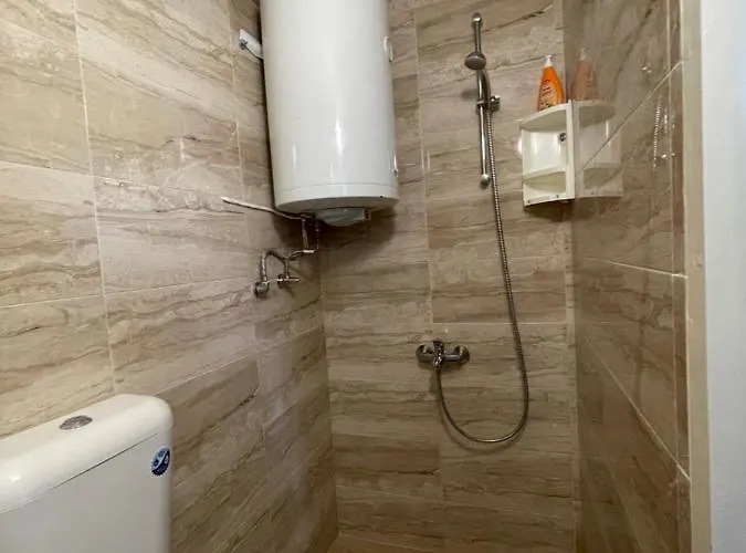 замък никола Feriehus Shtarkelovo Gnezdo