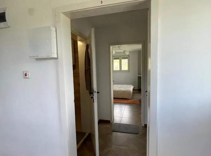 замък никола Feriehus *