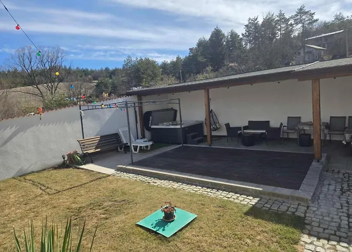 Feriehus замък никола Shtarkelovo Gnezdo